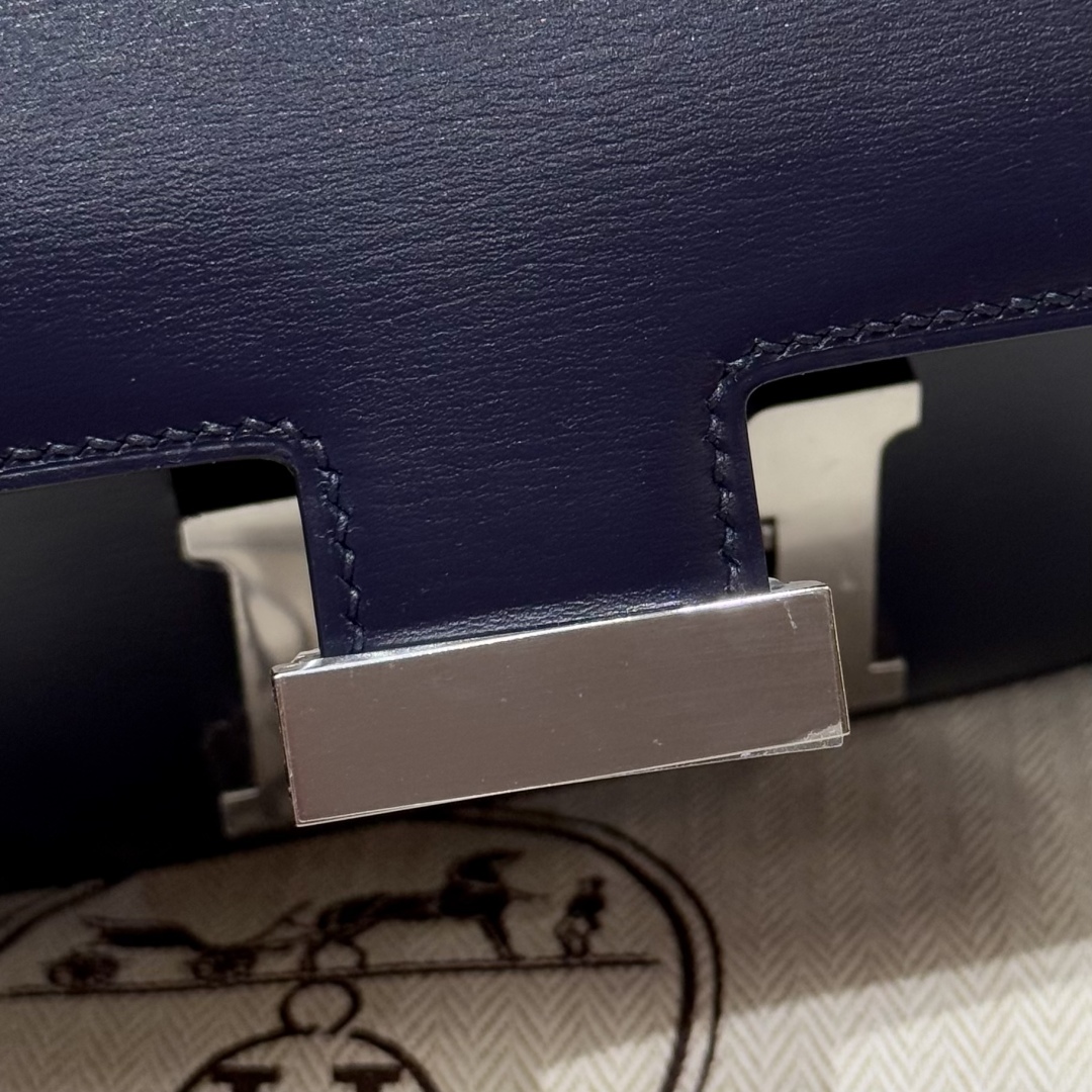 Hermès Constance 19 Blue saphir Box Mirror