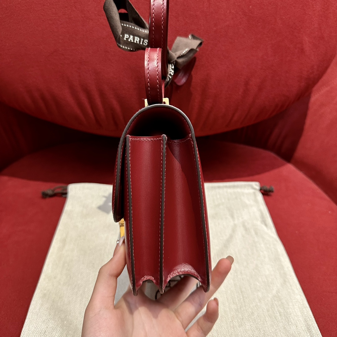 Hermès Constance 19 H Red Box