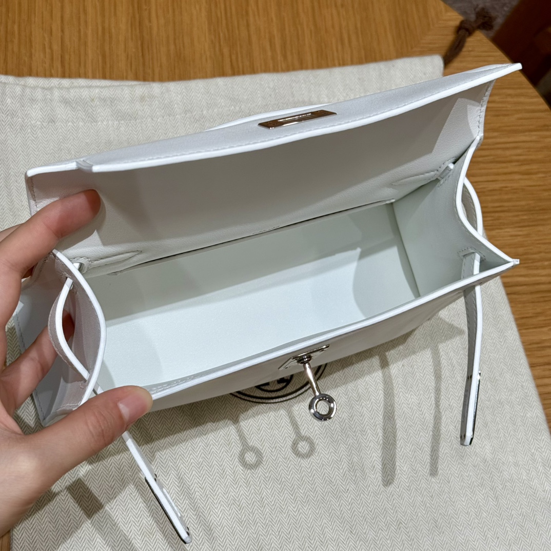 Hermès  Kelly Pochette 1 Blanc Swift