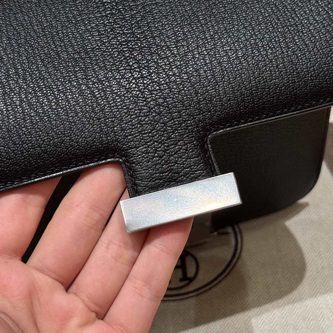 Hermès Constance 19 Noir  Chèvre Mirror