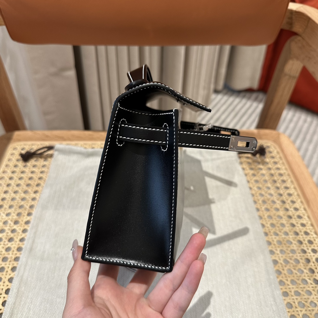 Hermès  Kelly Pochette 1 Black Box