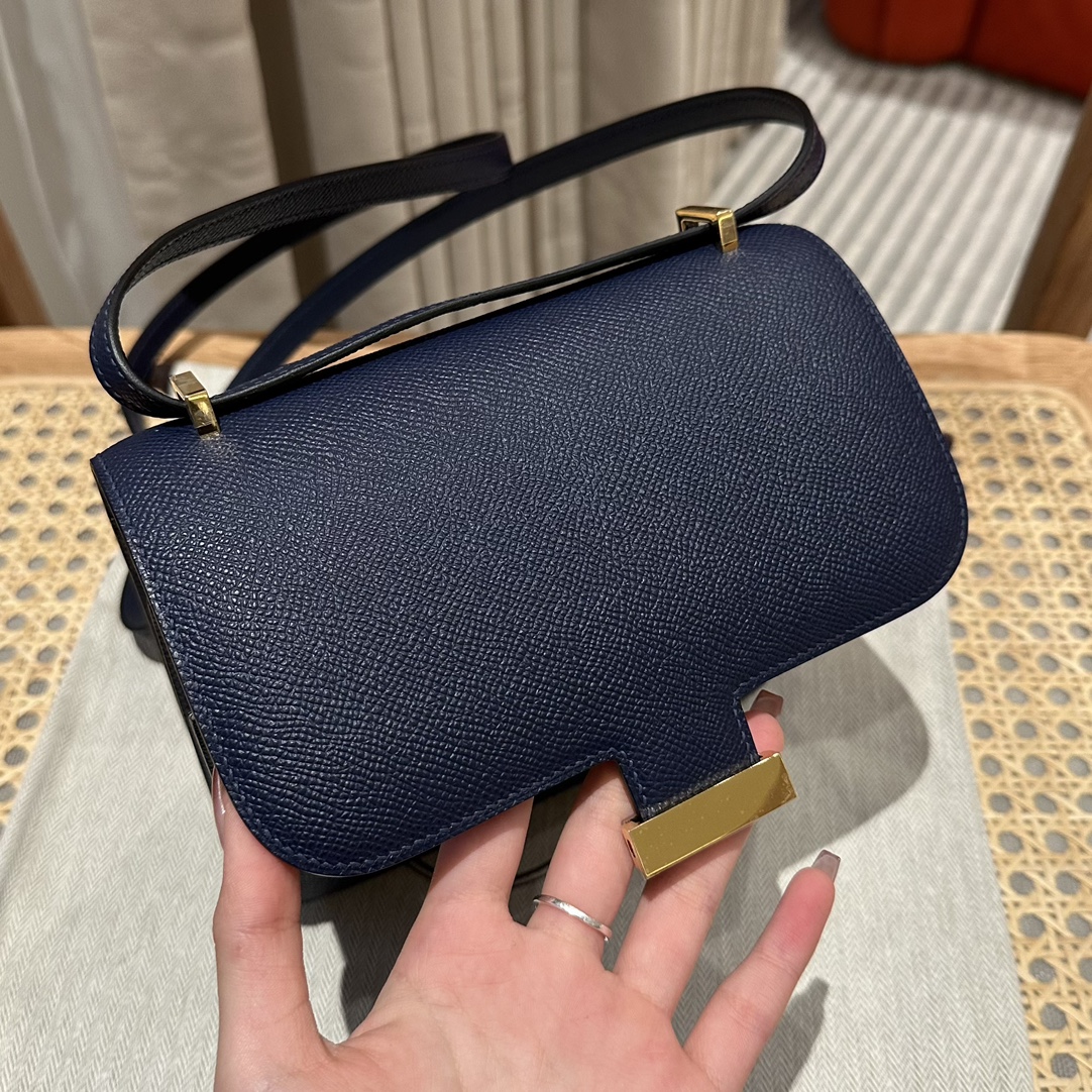 Hermès Constance 19 Blue saphir epsom