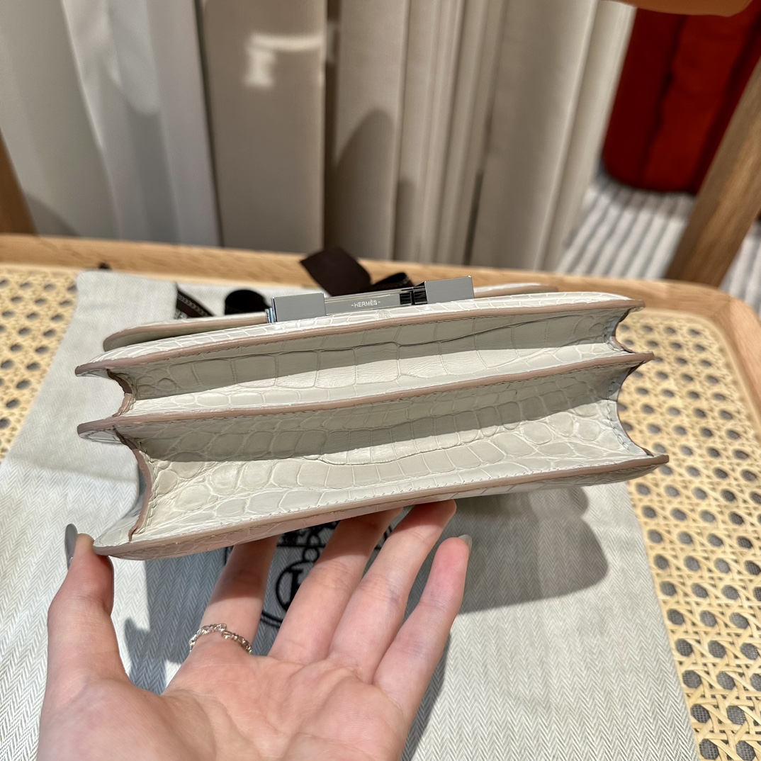 Hermès Constance 19  Beton  Alligator shiny crocodile🐊