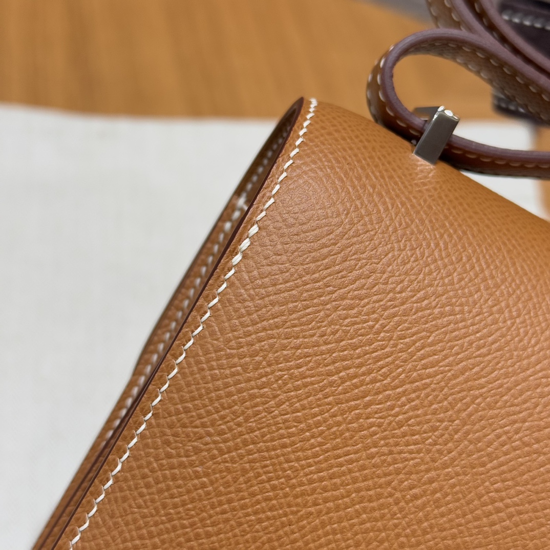 Hermès Constance 19 Gold Epsom