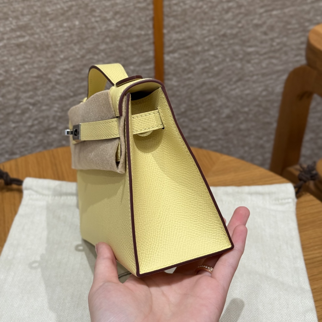 Hermès  Kelly Pochette 1 Jaune Poussin Epsom