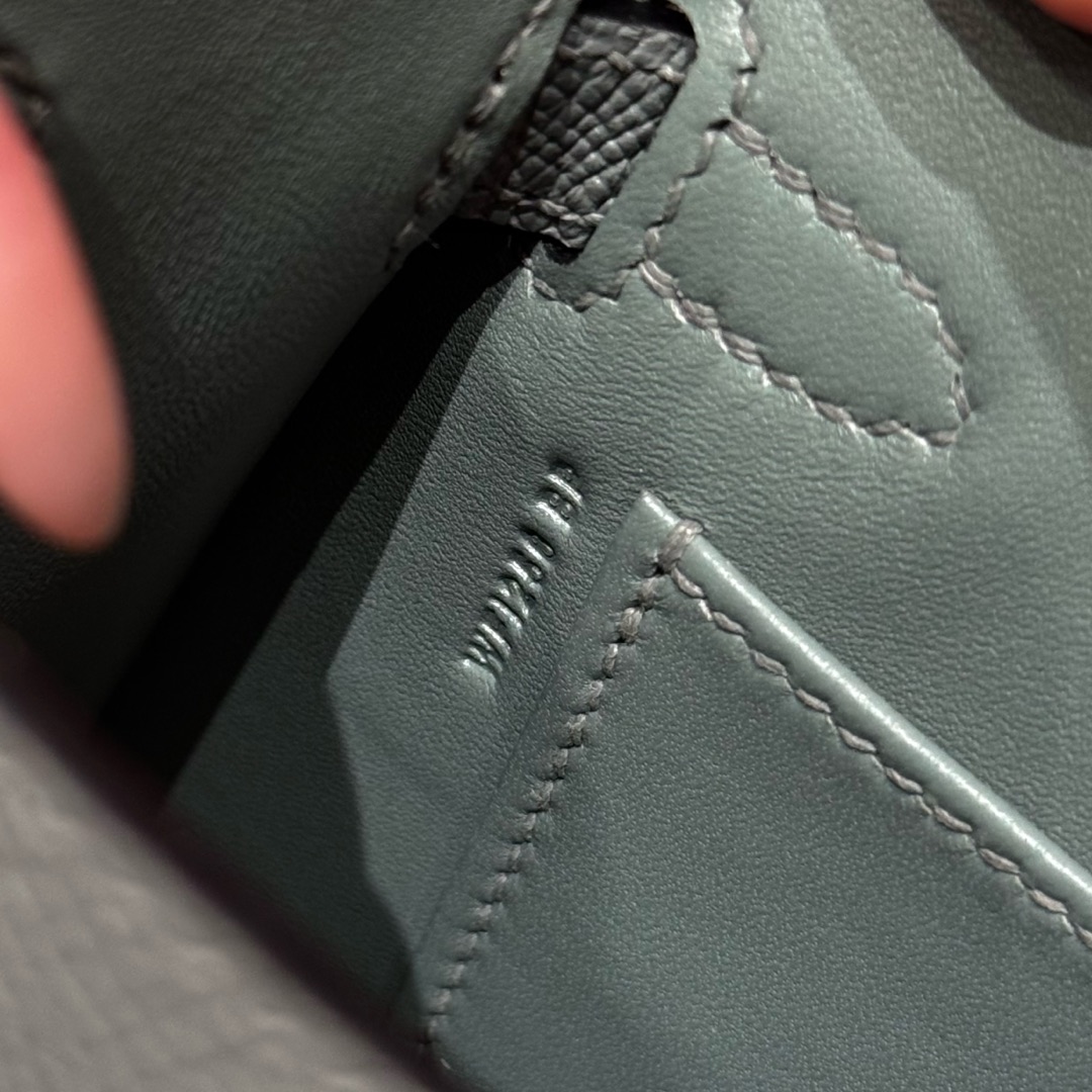 Hermès  Mini Kelly2 Size19 Vert Amanda  epsom