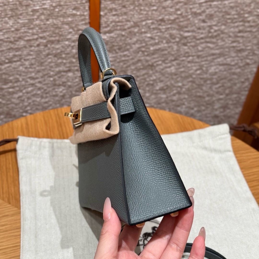 Hermès  Mini Kelly2 Size19 Vert Amanda  epsom