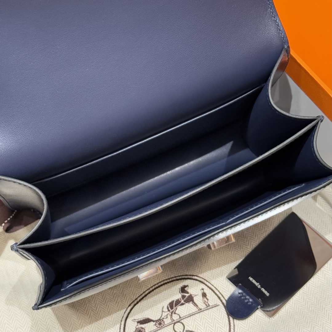 Hermès Constance 19 Blue saphir Box Mirror