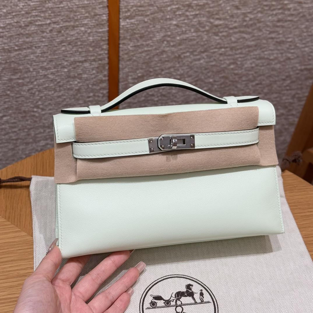 Hermès  Kelly Pochette 1  Vert Fizz Swift