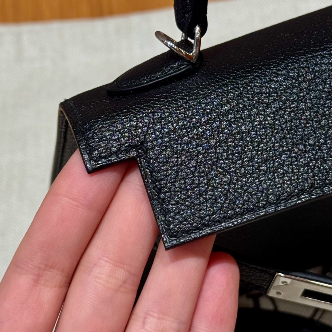 Hermès  Mini Kelly2 Size19 noir chèvre