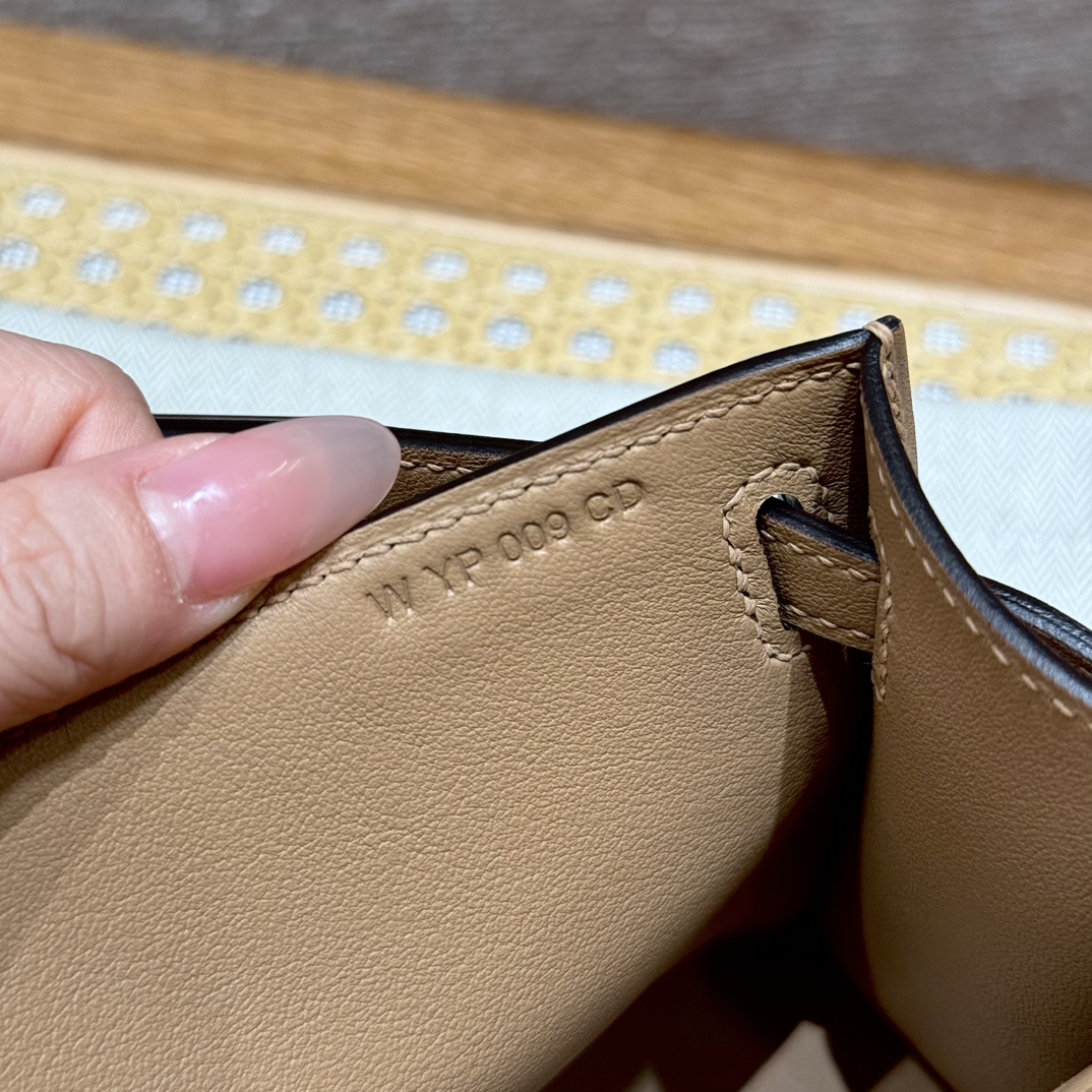 Hermès  Kelly Pochette 1 Chai Swift
