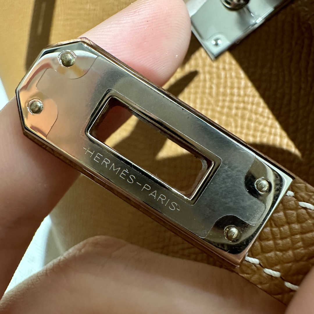 Hermès  Kelly Pochette 1 Gold Epsom