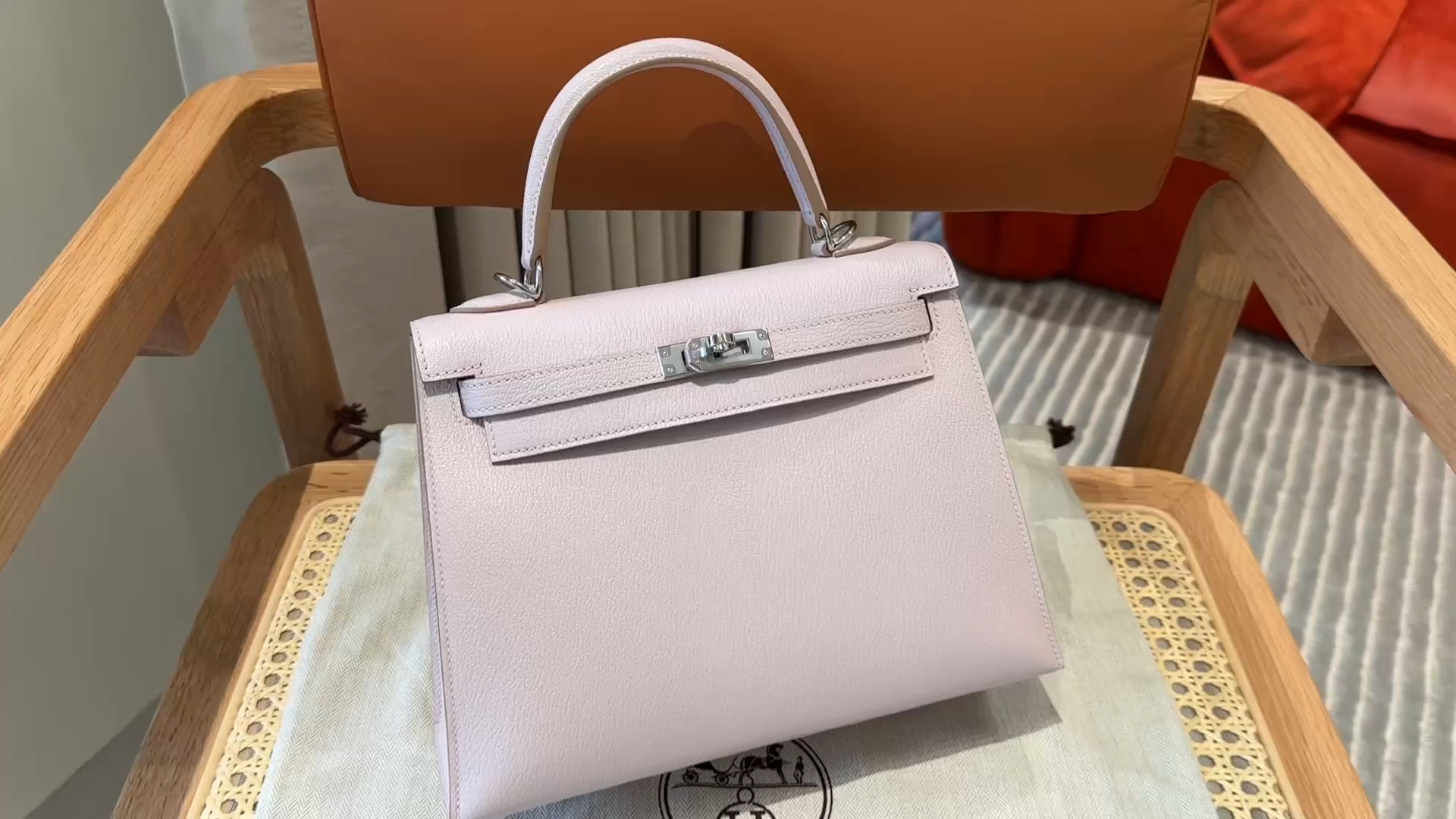 Hermès  Kelly 25  Mauve Pale Chever