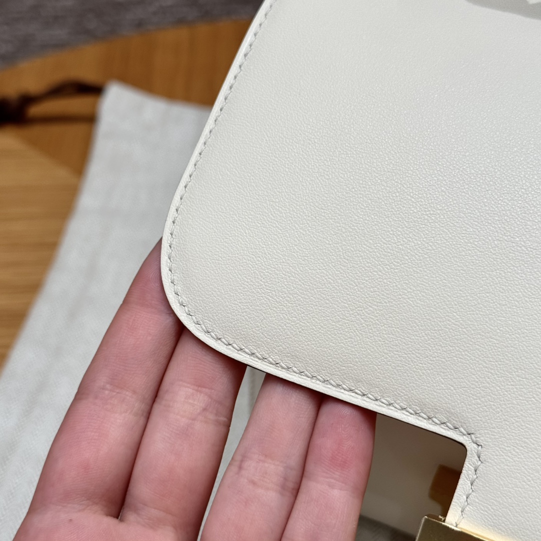 Hermès Constance 19 Nata Epsom