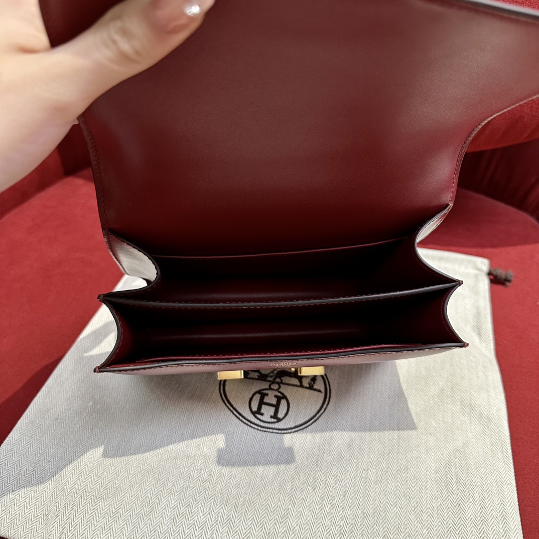 Hermès Constance 19 H Red Box