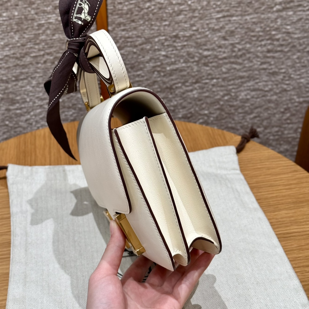 Hermès Constance 19 Nata Epsom