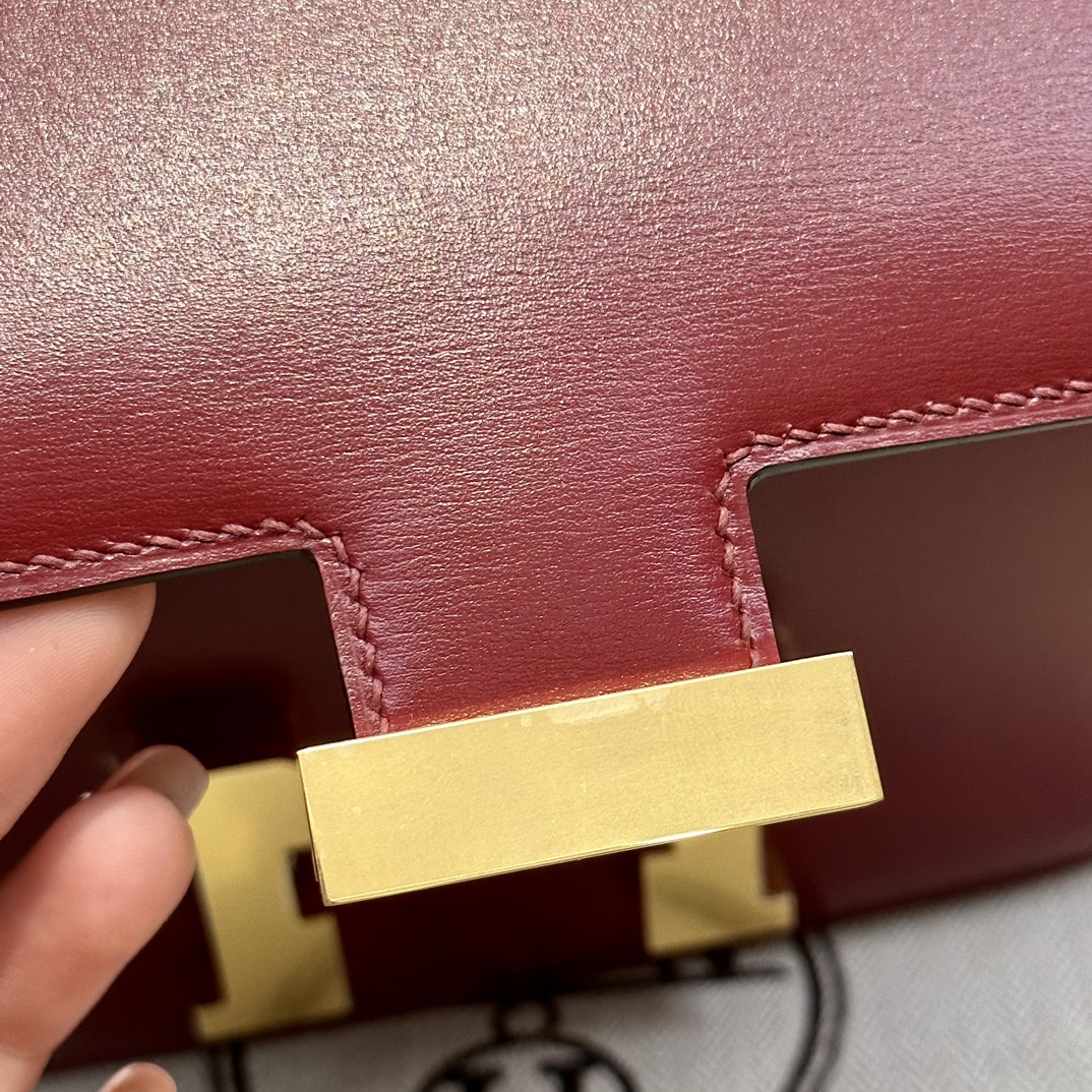 Hermès Constance 19 H Red Box