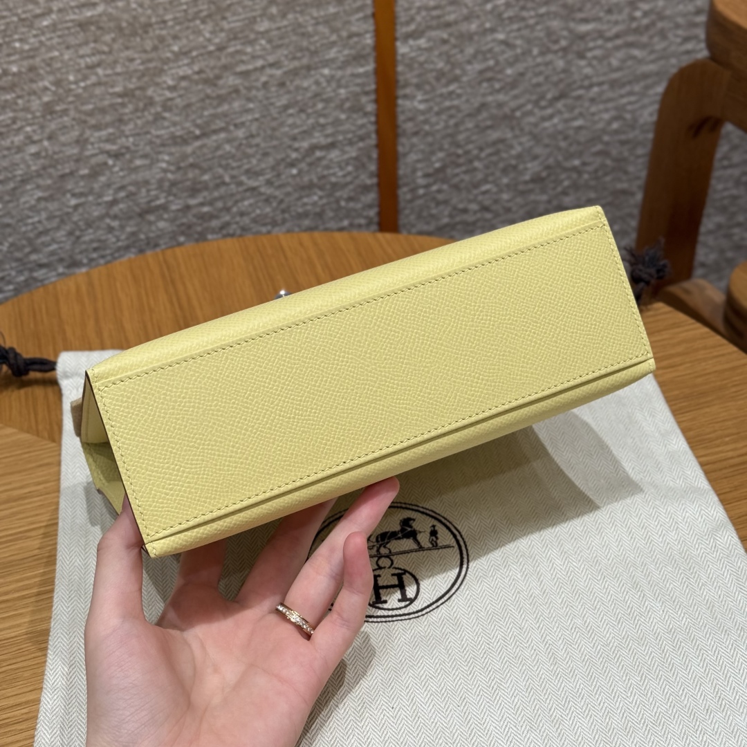 Hermès  Kelly Pochette 1 Jaune Poussin Epsom