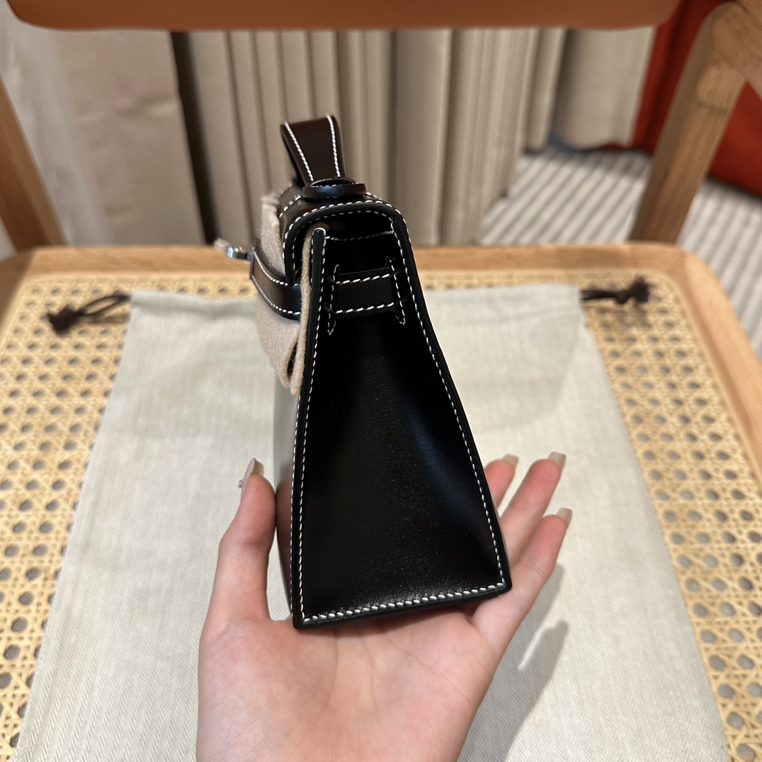 Hermès  Kelly Pochette 1 Black Box