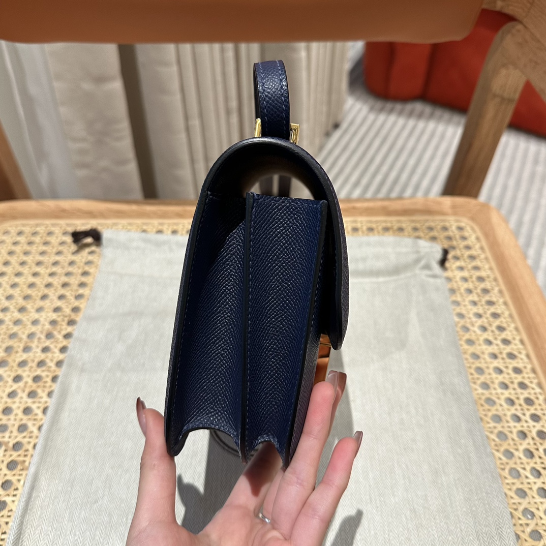 Hermès Constance 19 Blue saphir epsom
