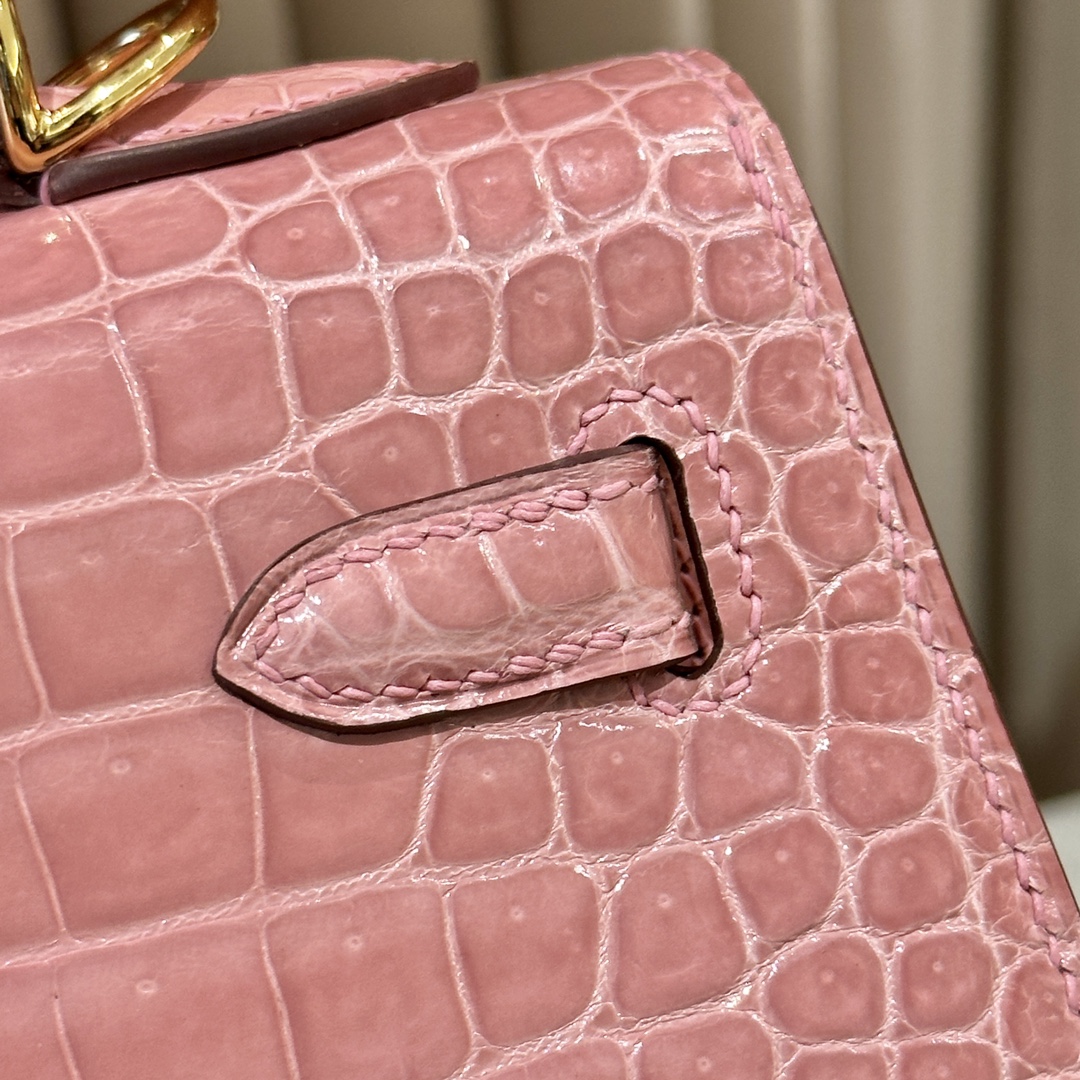 Hermès  Kelly 25 Rose Confetti Porosus shiny