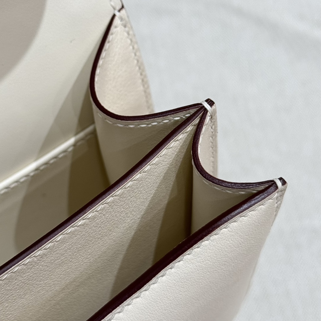 Hermès Constance 19 Nata Epsom