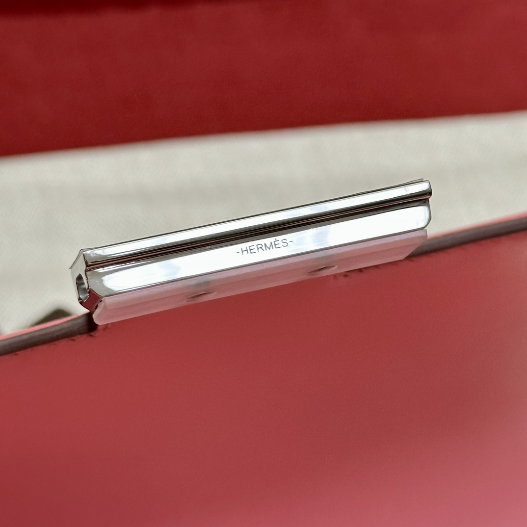 Hermès Constance 24 Summer Pink Swift