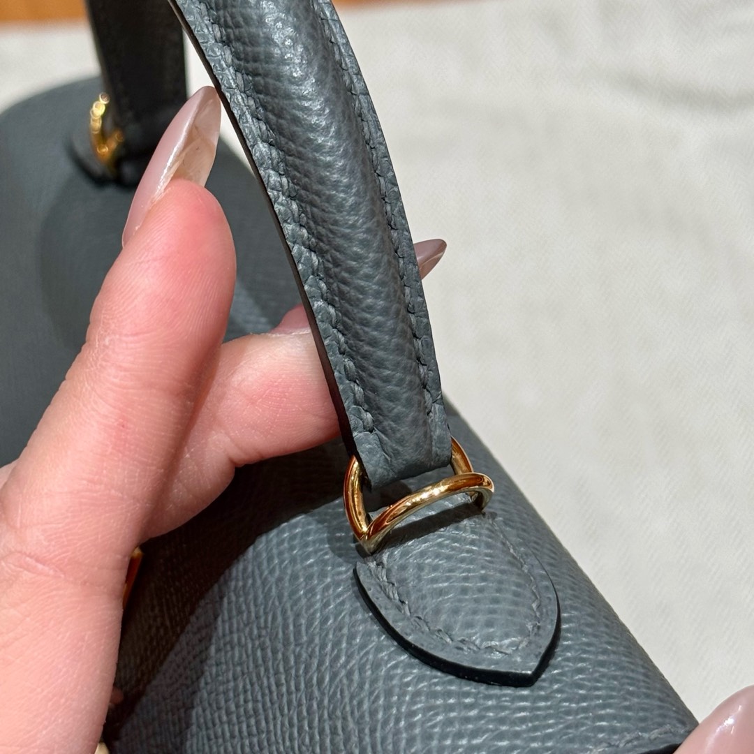 Hermès  Mini Kelly2 Size19 Vert Amanda  epsom