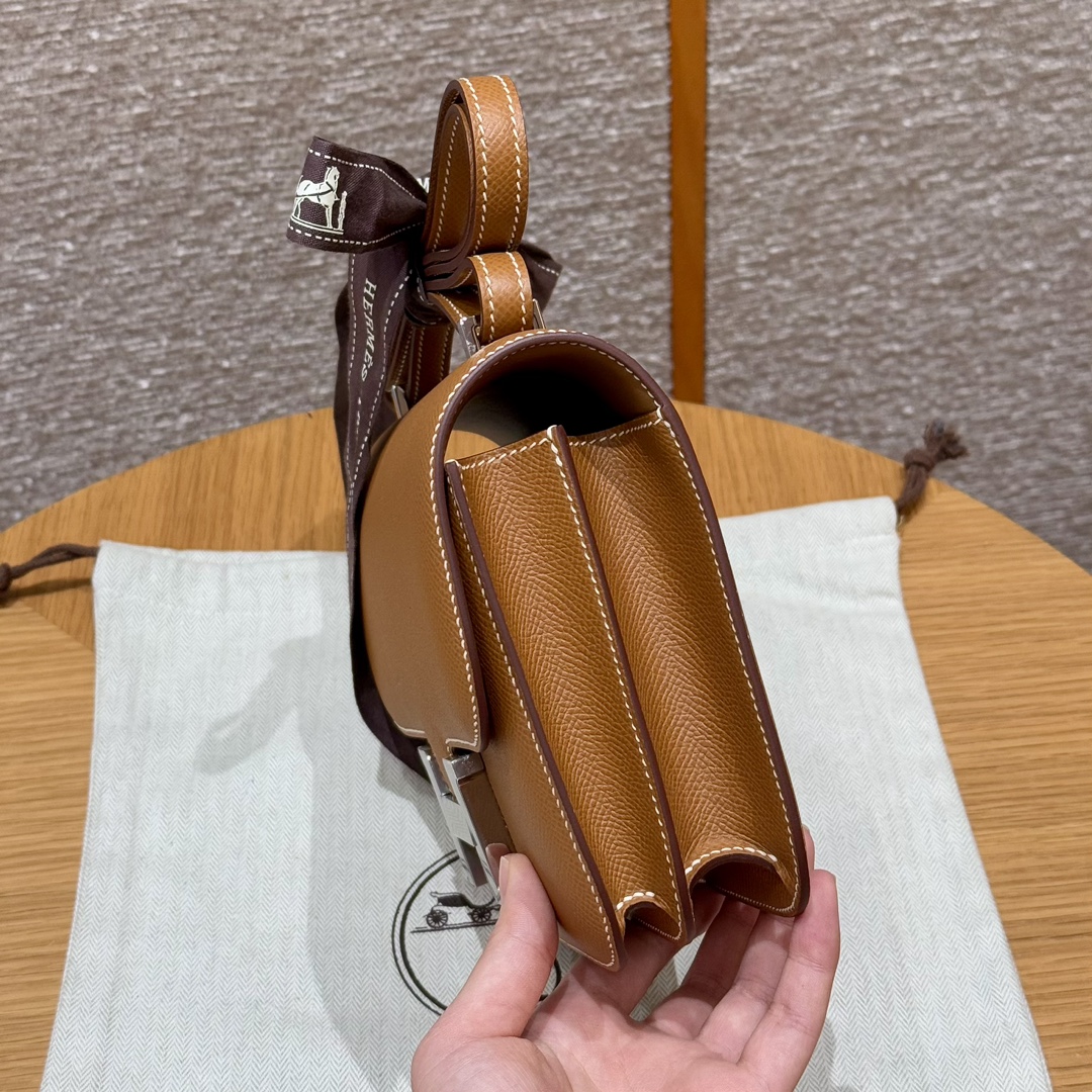 Hermès Constance 19 Gold Epsom