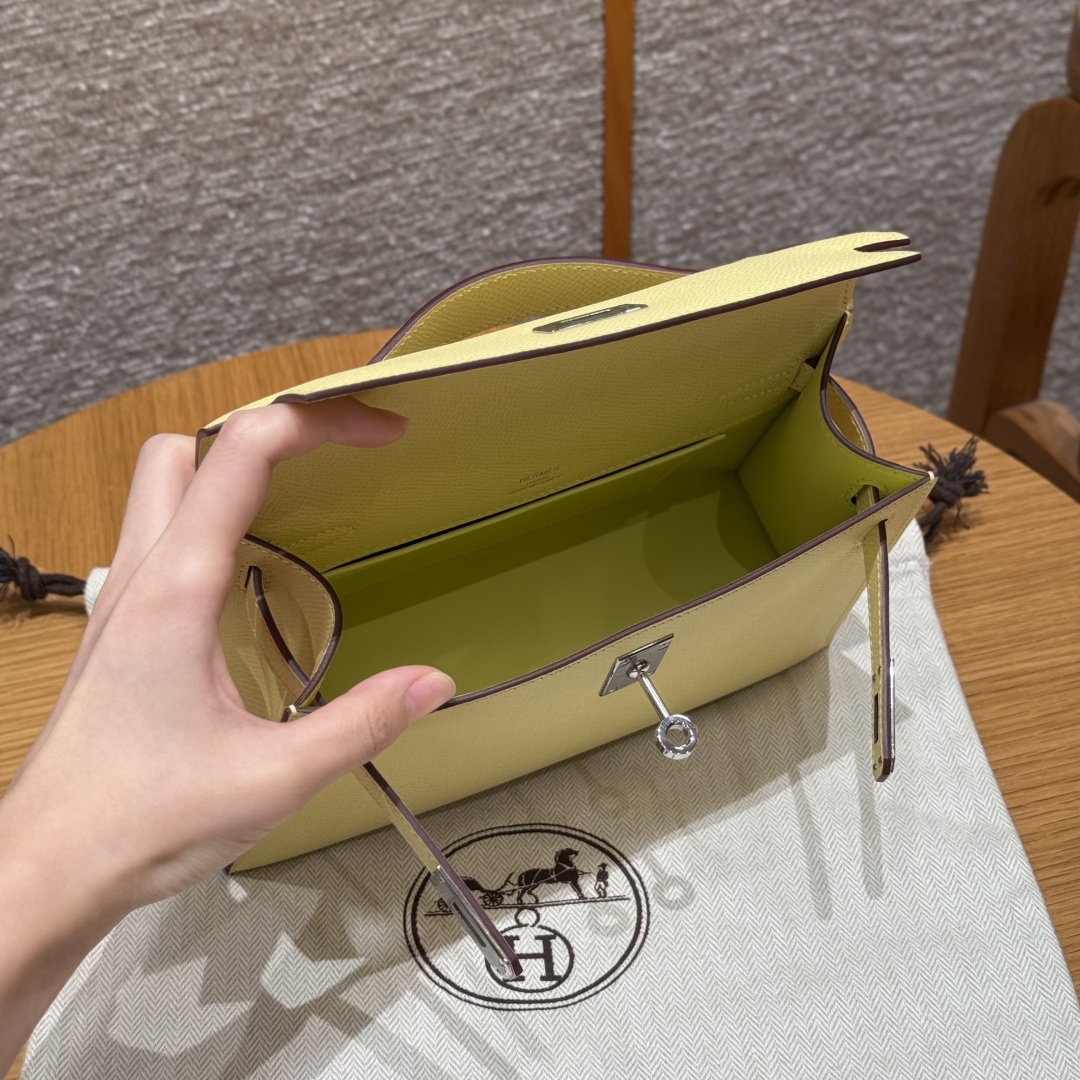 Hermès  Kelly Pochette 1 Jaune Poussin Epsom