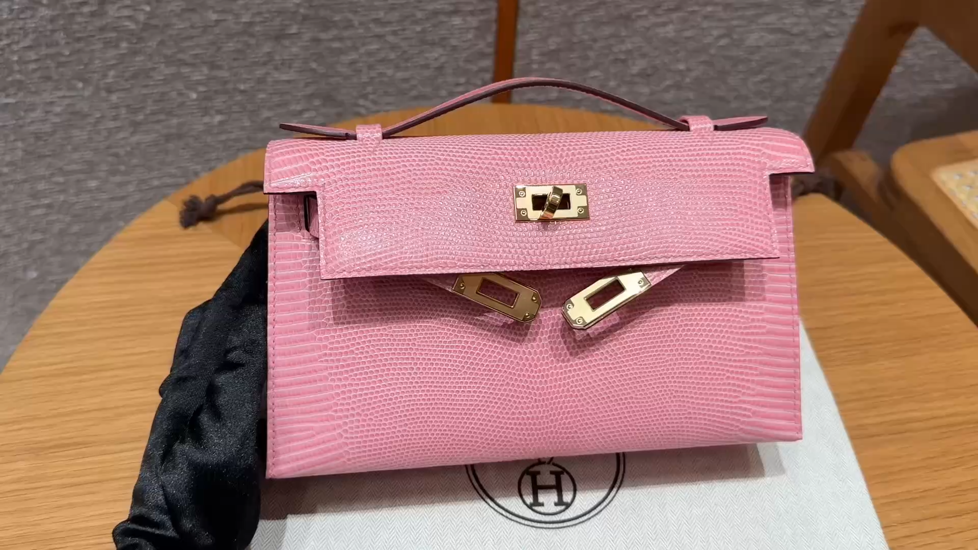 Hermès  Kelly Pochette 1   Pink Lizard imported