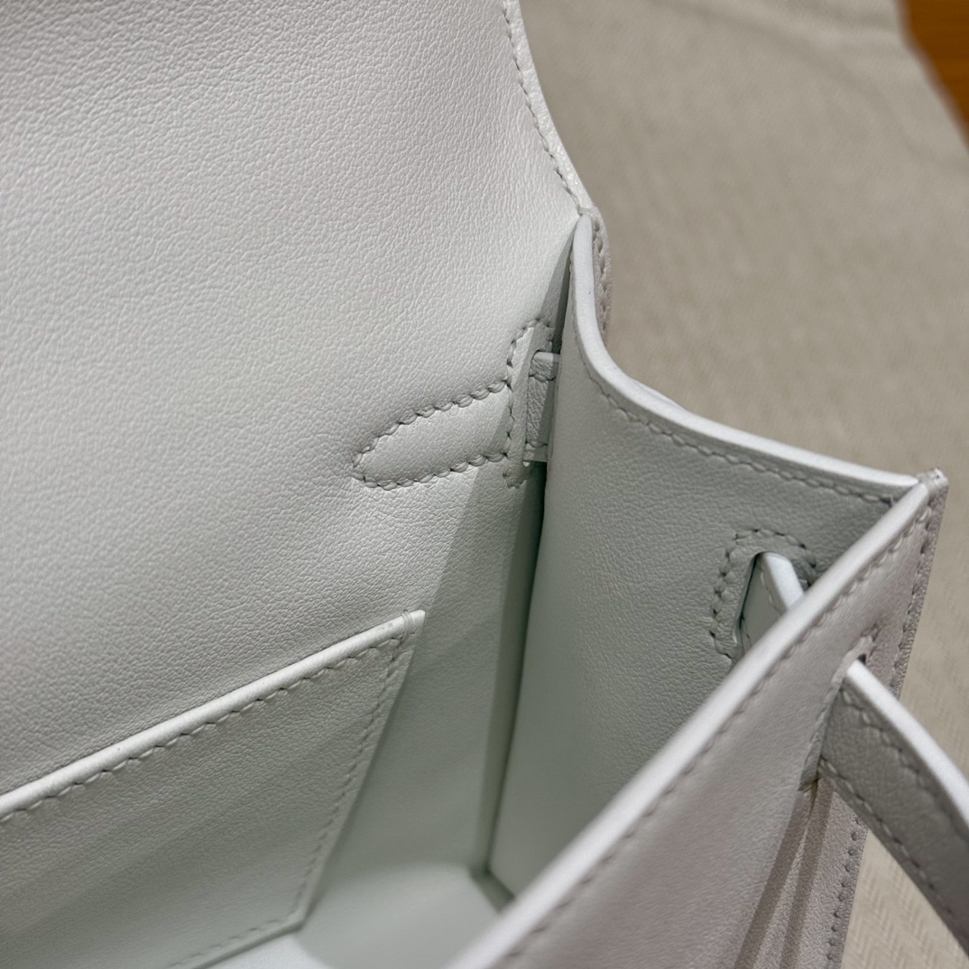 Hermès  Kelly Pochette 1 Blanc Swift