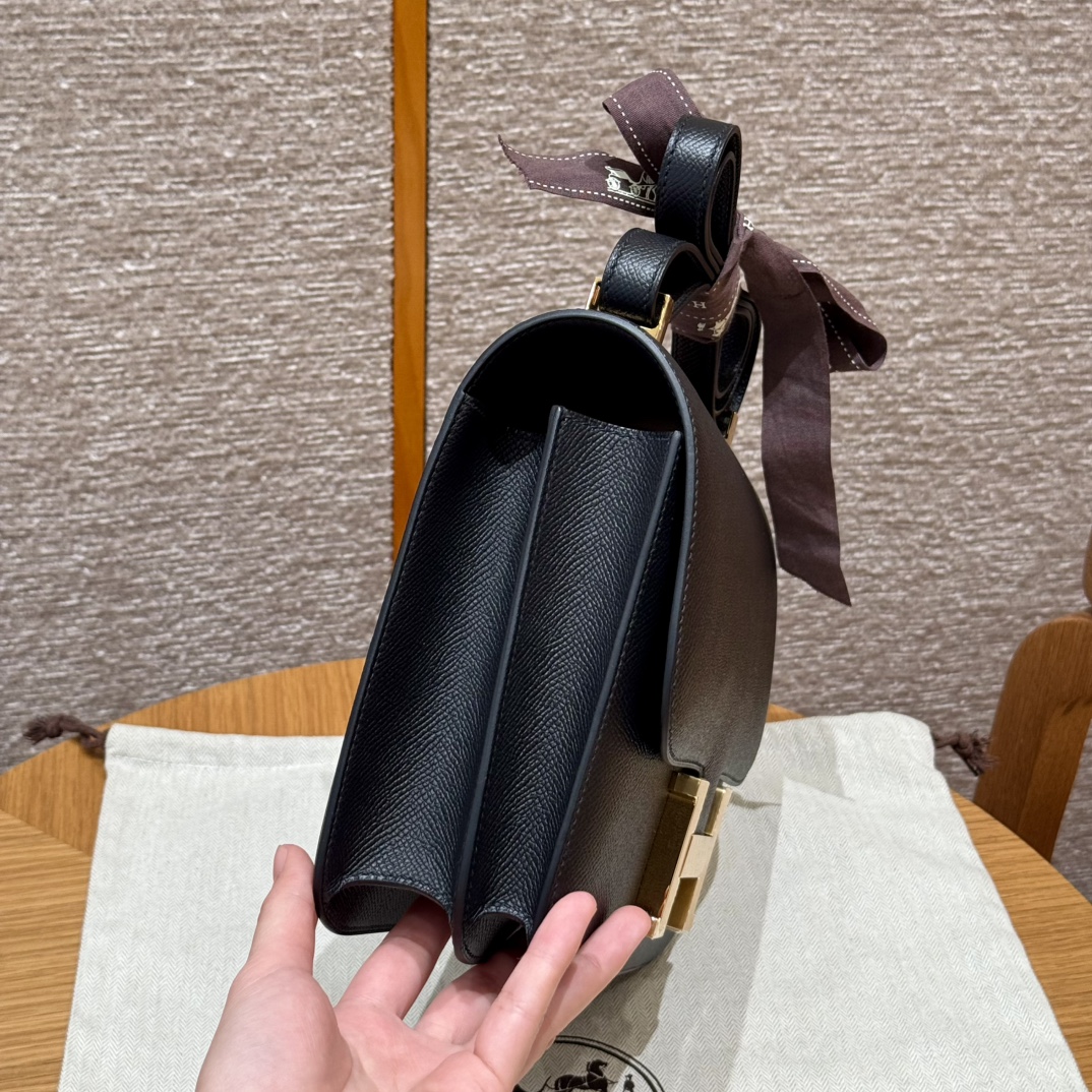 Hermès Constance 24 Noir Epsom