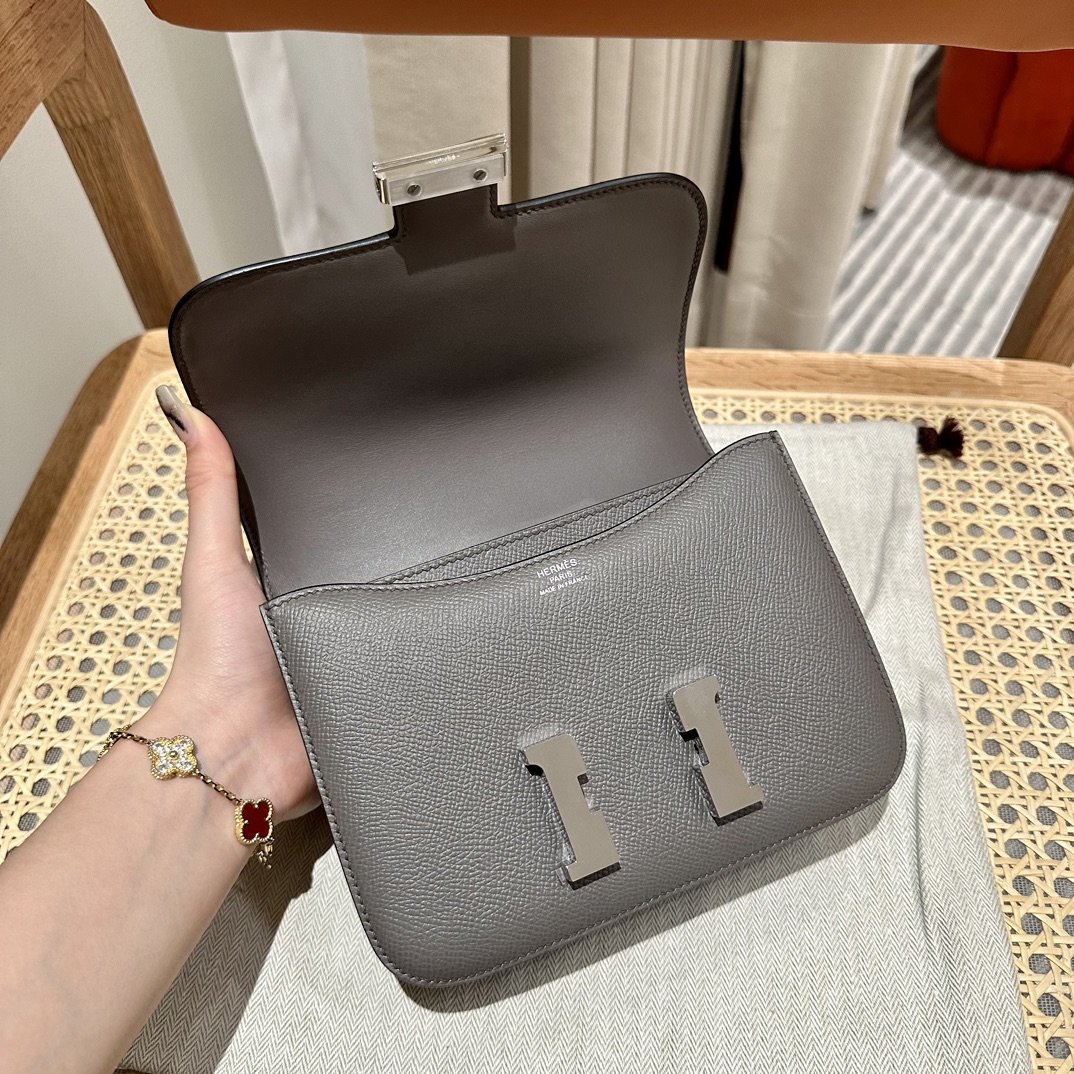 Hermès Constance 19  Etain Epsom