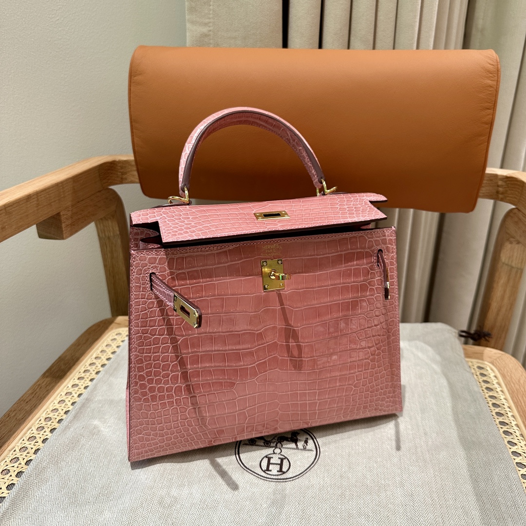 Hermès  Kelly 25 Rose Confetti Porosus shiny
