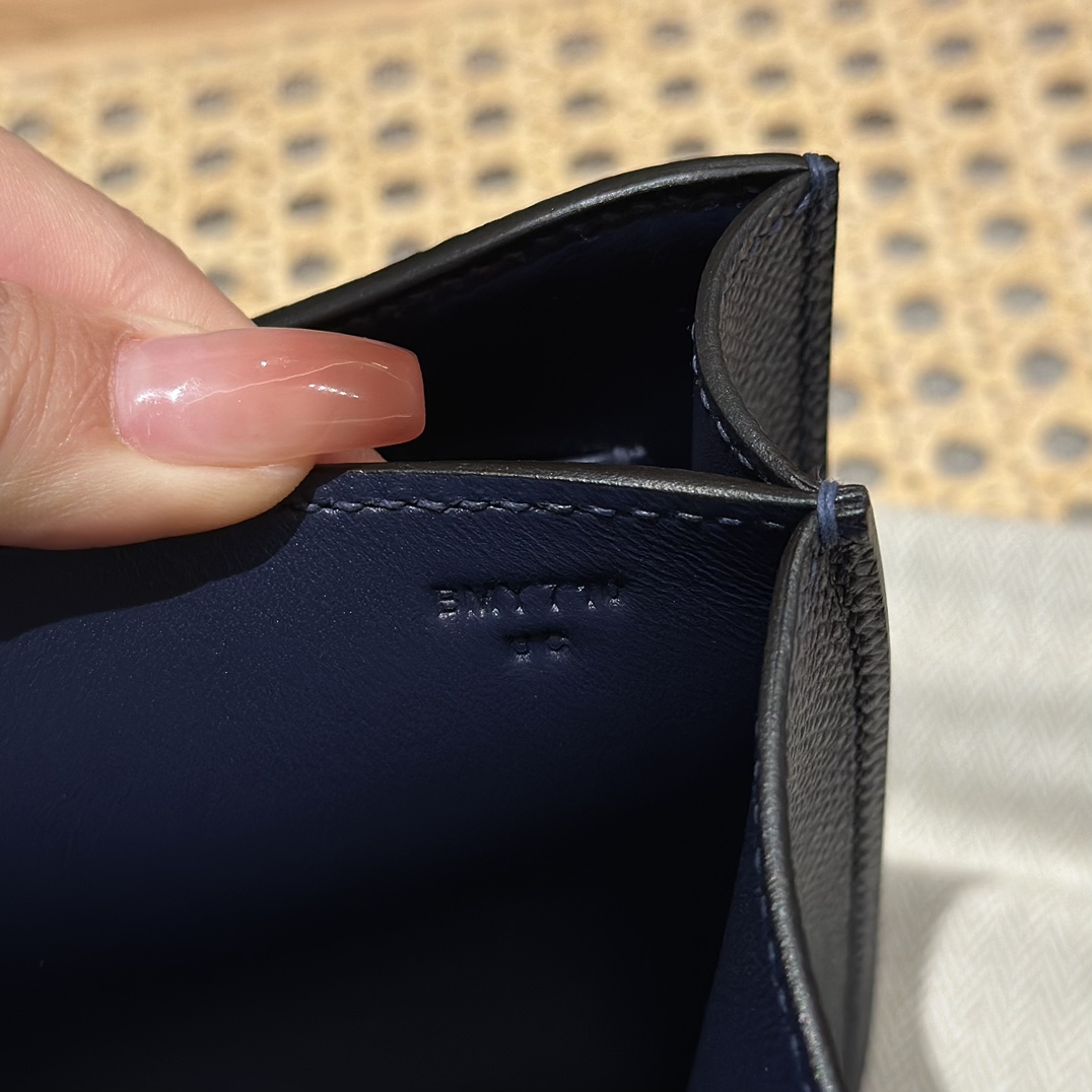 Hermès Constance 19 Blue saphir epsom