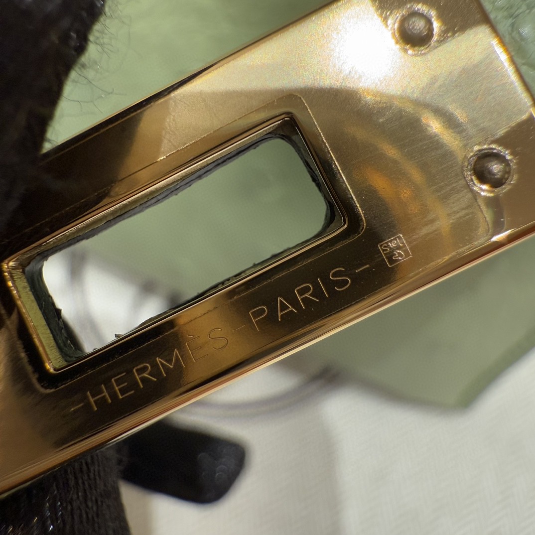 Hermès  Mini Kelly2 Size19 Vert Criquet  KK ostrich imported