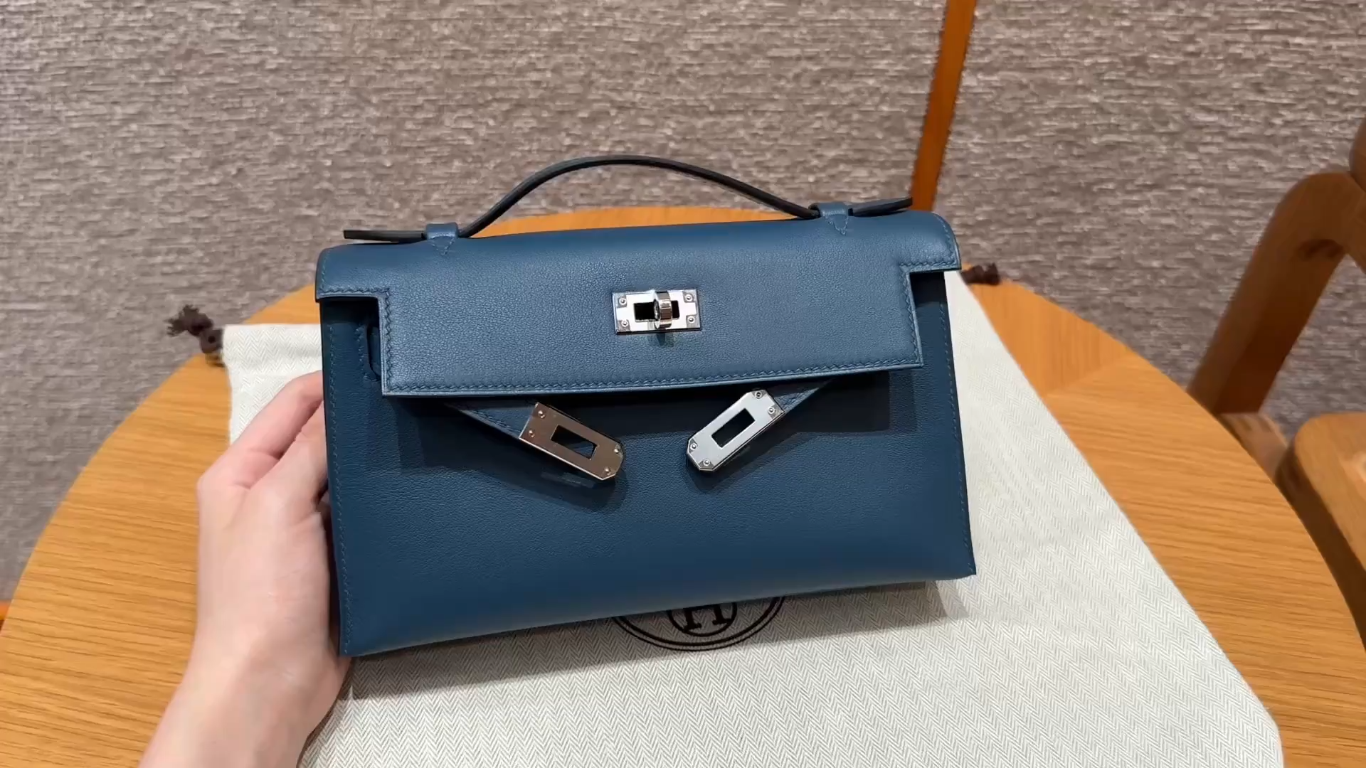 Hermès  Kelly Pochette 1 Blue de presse Swift