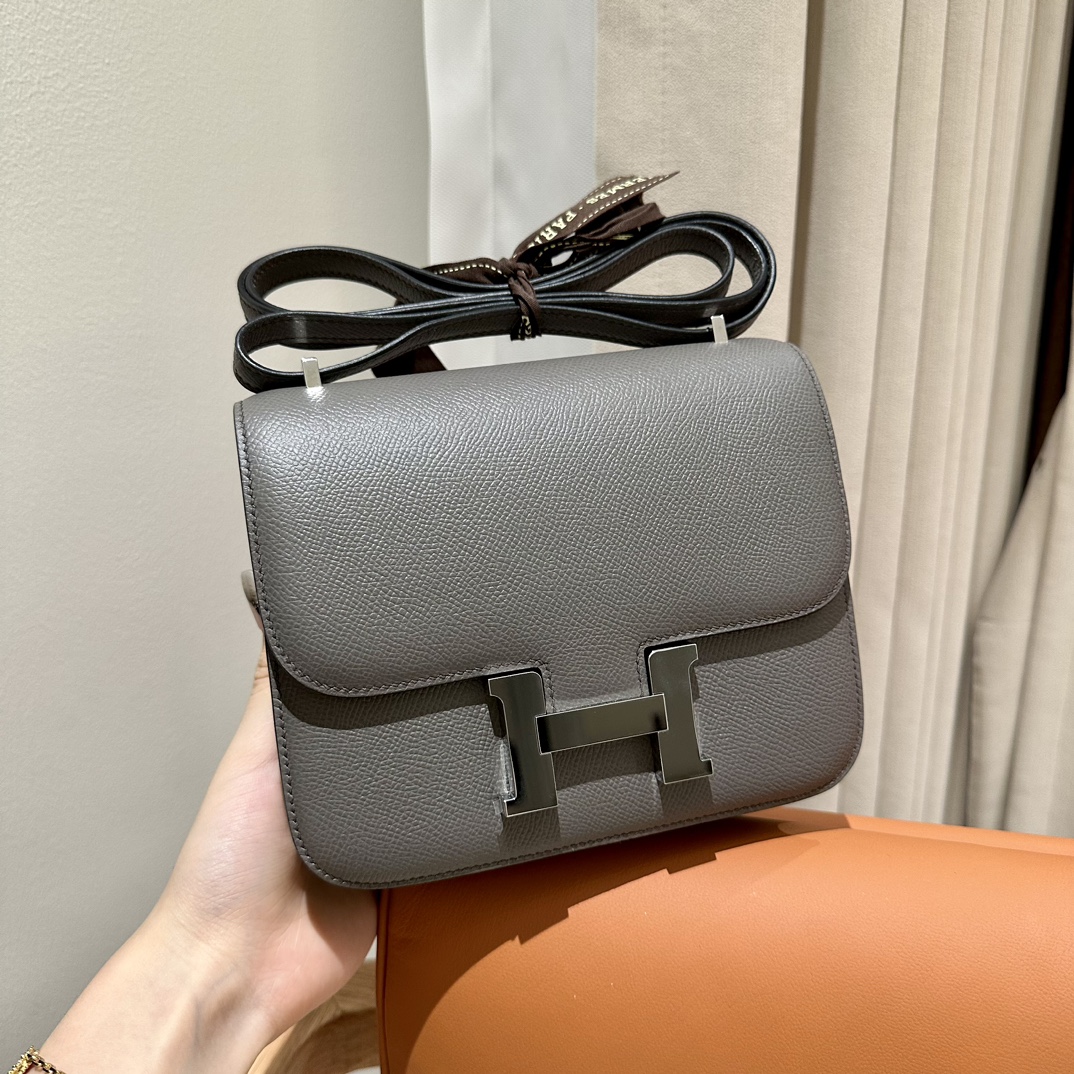 Hermès Constance 19  Etain Epsom