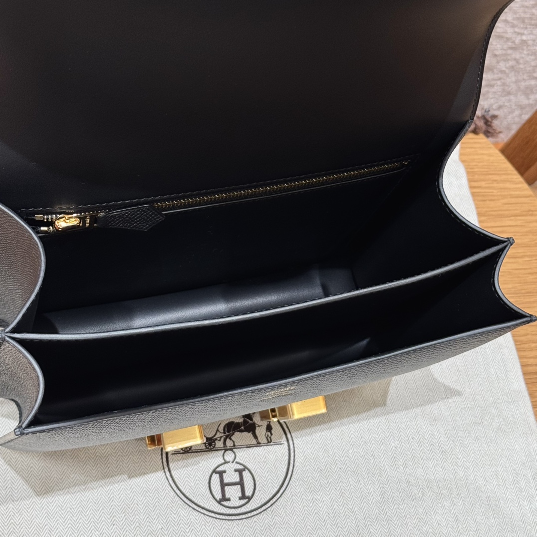 Hermès Constance 24 Noir Epsom