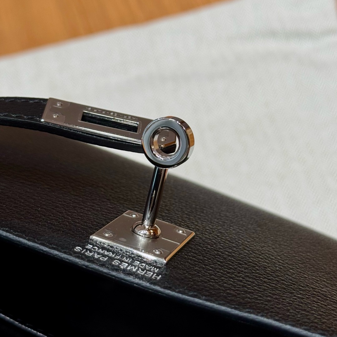 Hermès  Mini Kelly2 Size19 noir chèvre