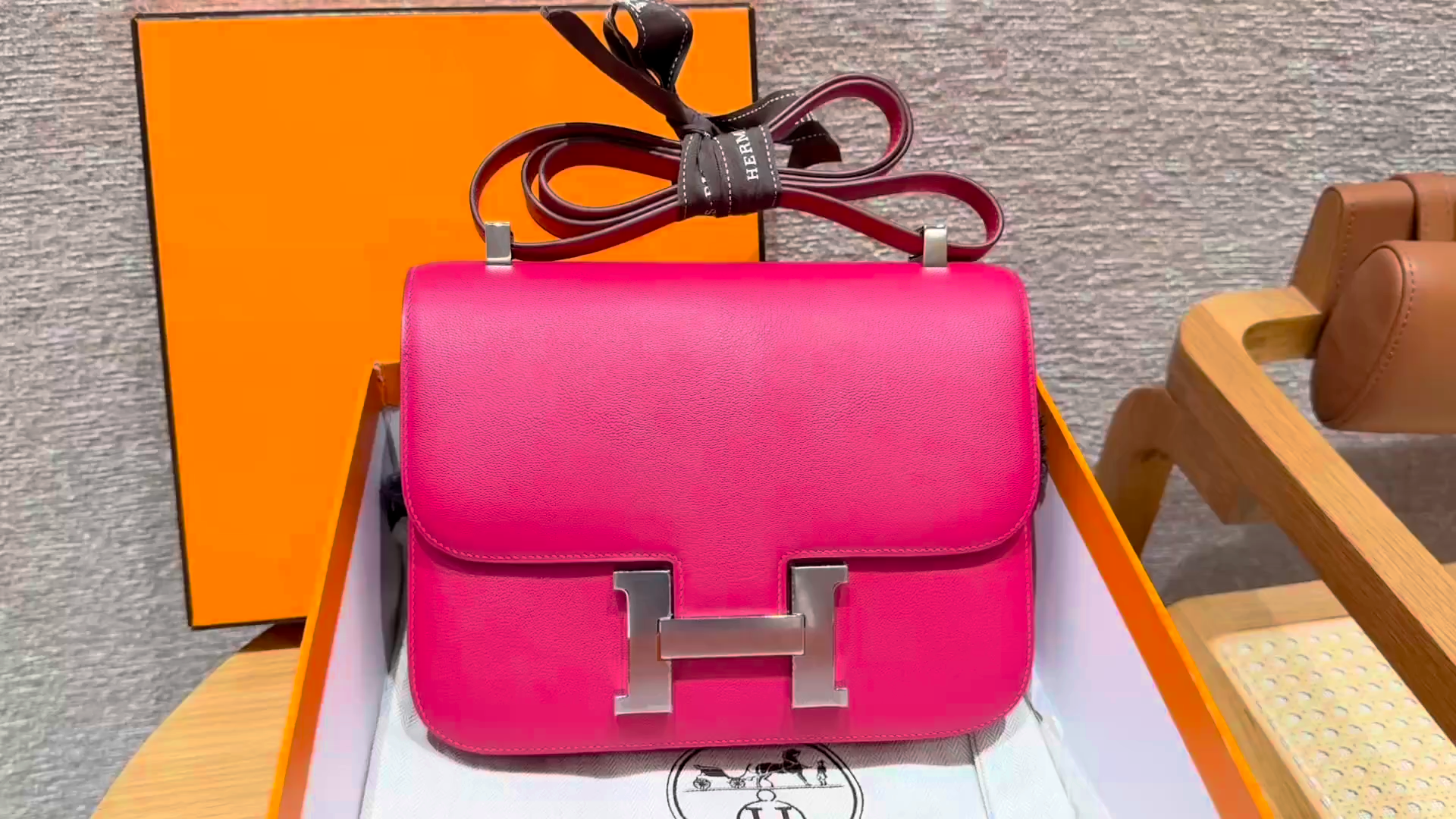 Hermès Constance 24 Framboise Chèvre