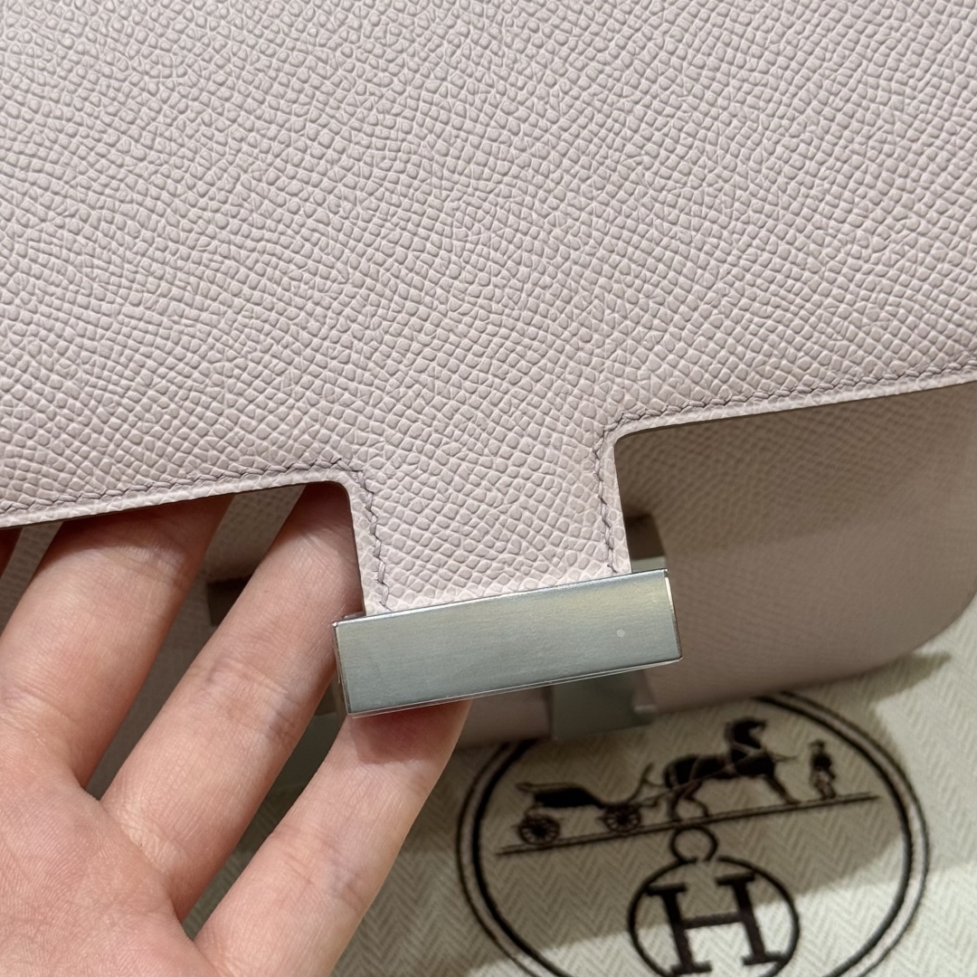 Hermès Constance 19 Mauve pale  Chèvre Mirror
