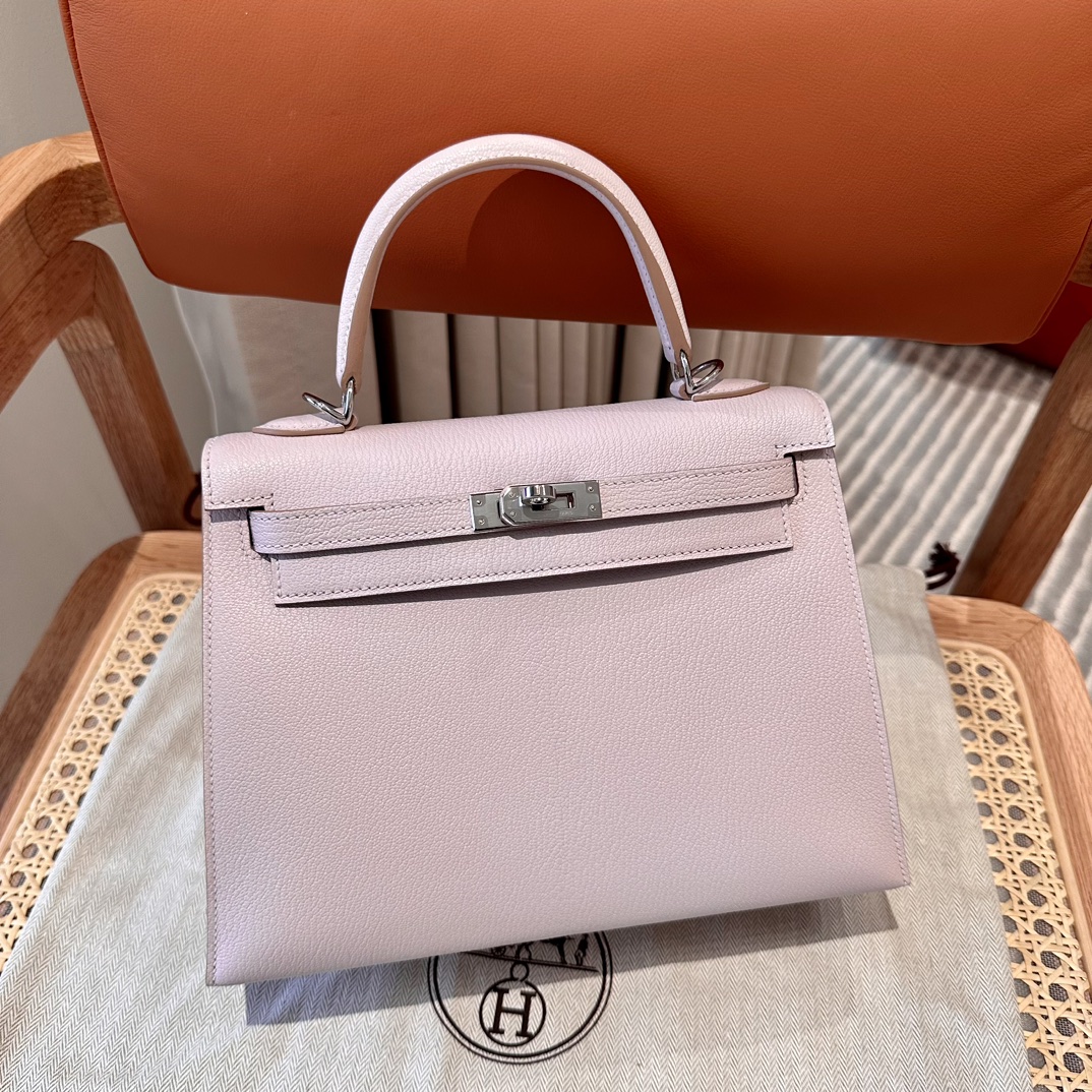 Hermès  Kelly 25  Mauve Pale Chever