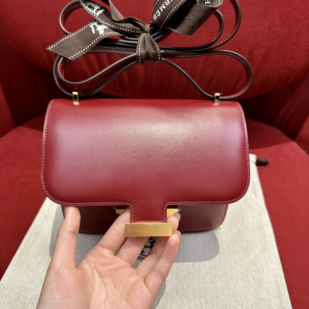 Hermès Constance 19 H Red Box