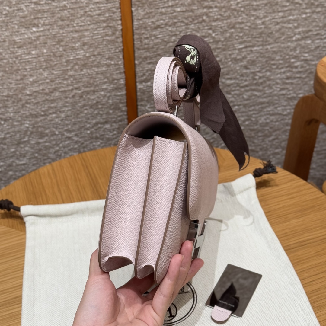 Hermès Constance 19 Mauve pale  Chèvre Mirror