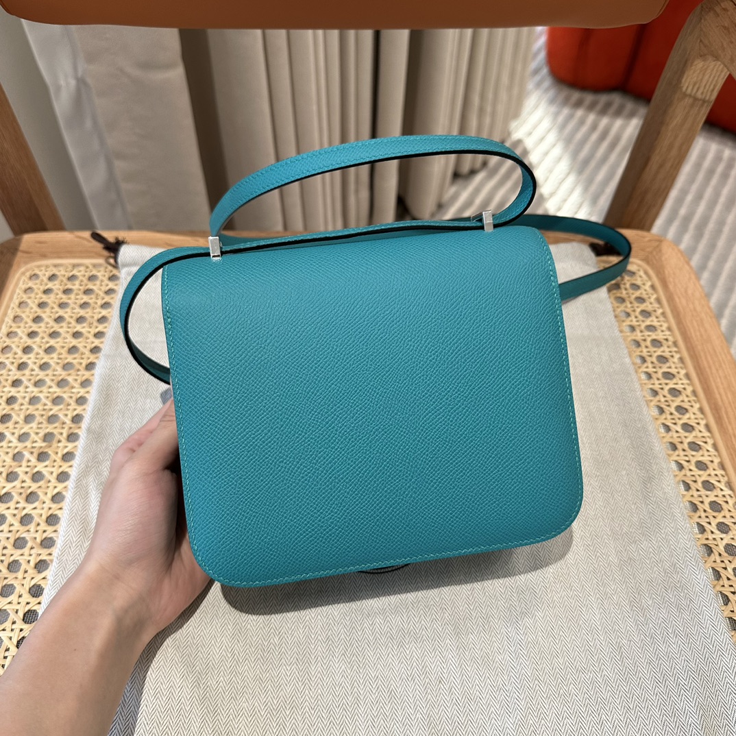 Hermès Constance 19 Jade Epsom