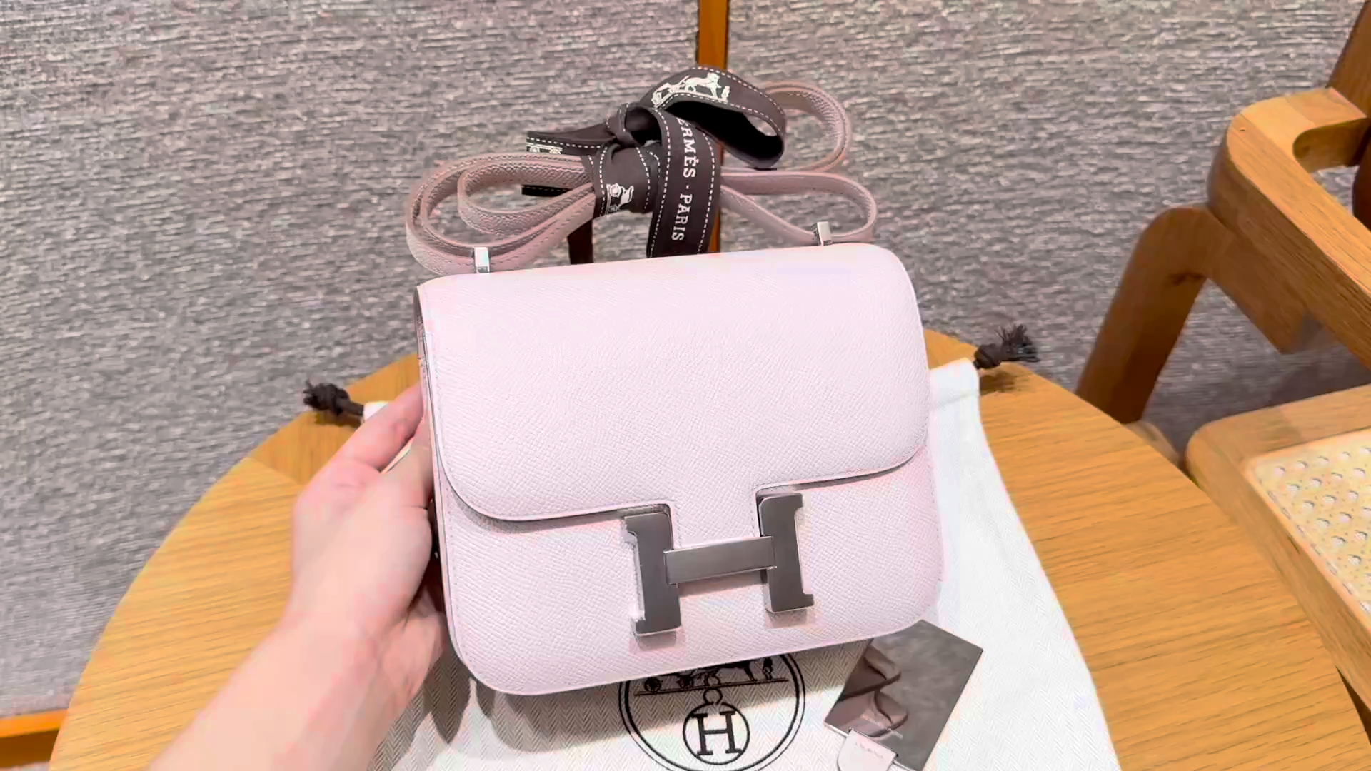 Hermès Constance 19 Mauve pale  Chèvre Mirror