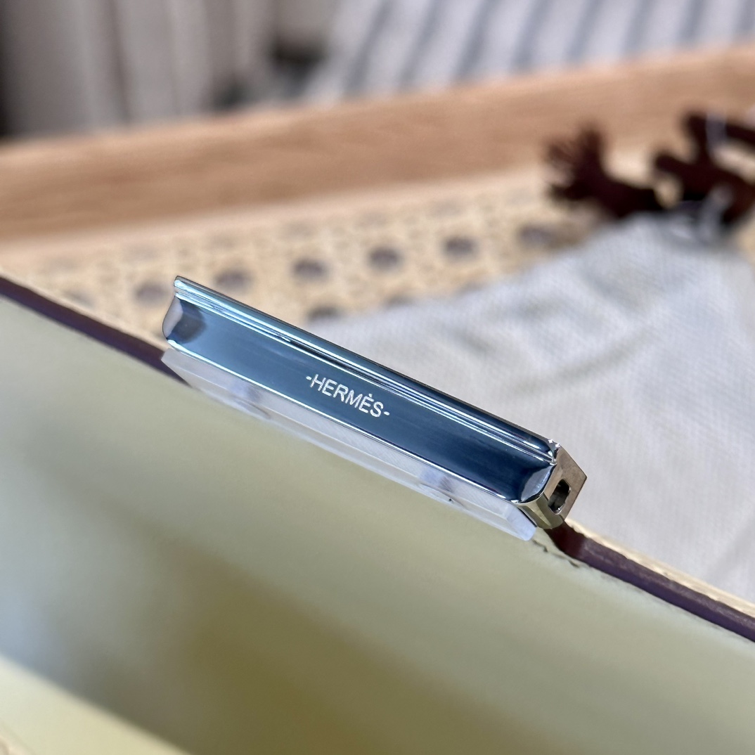 Hermès Constance 19 Vanille Alligator shiny crocodile🐊