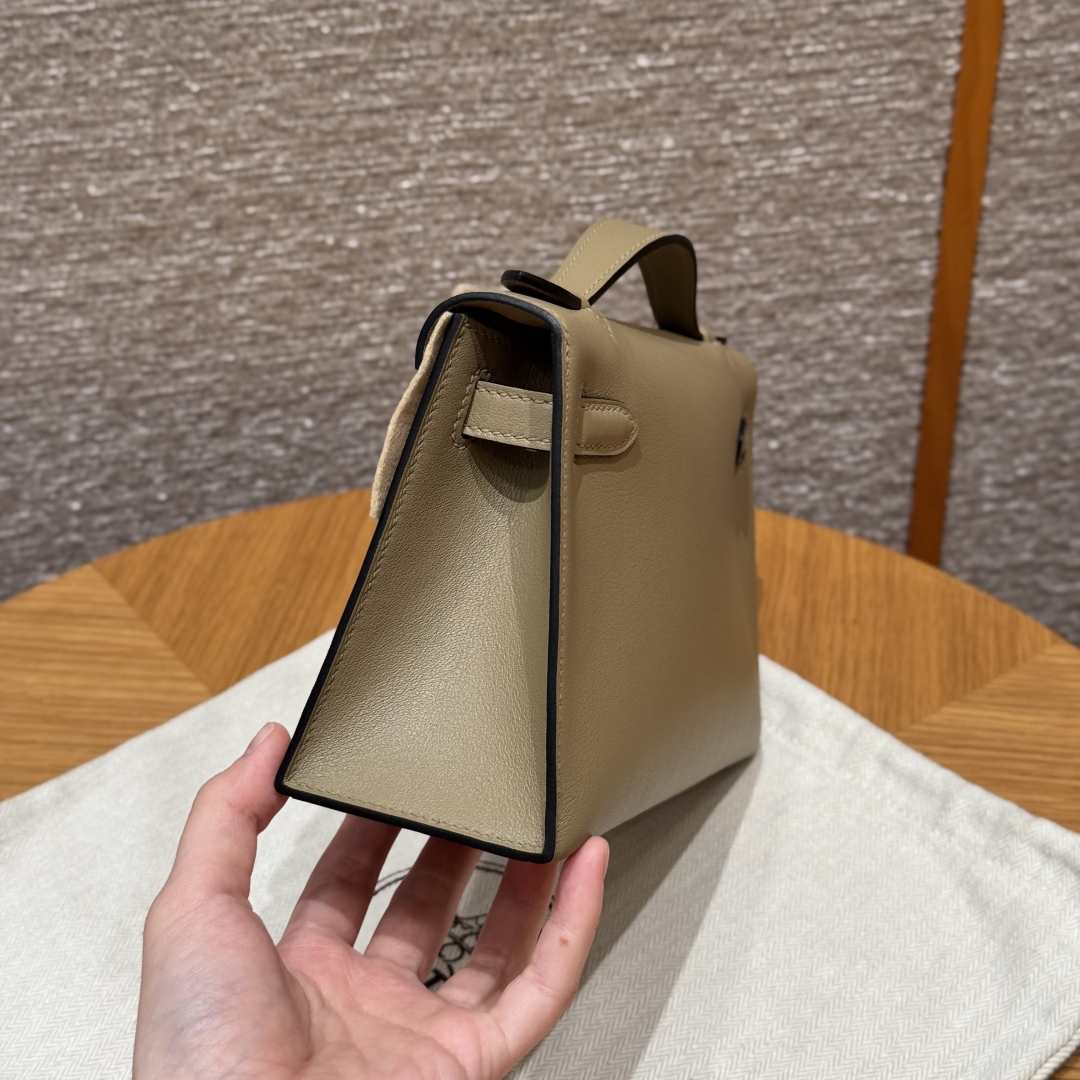 Hermès  Kelly Pochette 1  Beige Marfa Swift